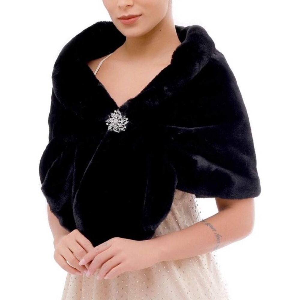 Black Faux Fur Shawl/Stole Wrap with FREE brooch
